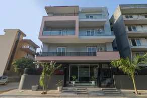 Oyo Townhouse 938 Hotel Near Omaxe Celebration Mall - Image 5
