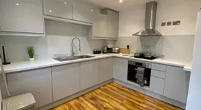 De Parys Self-Catering Flat 2 in Bedford - Image 3