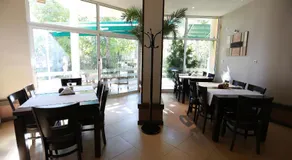 Acropolis Hotel - Image 5
