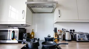STALDON COURT - Open Plan Apartment, High Speed Wi-Fi, Free Parking - Image 5