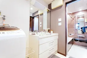Stylish Designer House in Kunitachi City, City of Flowers and Greenery - Image 2