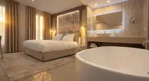 BOBO'S HÔTEL  - Image 2