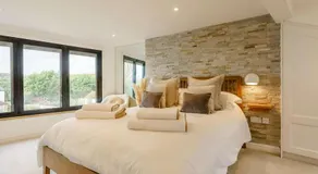 3 Bed House With Hot Tub Great Ayton - TOP Terrace - Image 2