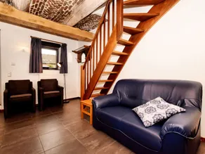 Lovely Holiday Home in Richelle with Barbecue - Image 4