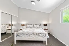 Castaways Penthouse Noosa, Beachfront Pool Tennis - Image 2