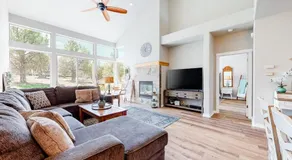 Dog-Friendly Home with Private Hot Tub High-Speed WiFi Shared Pool & Central AC - Image 2