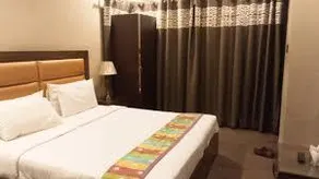 Hotel Versa Apartment and Lodges Lahore - Image 2