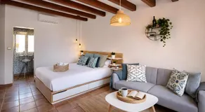 Poblenou Beach Penthouse l Loft with Private Terrace l 5 min Walk to the Beach - Image 2