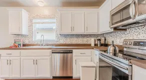 3Bedroom 2Bathroom close to historic downtown fast wifi - Image 5