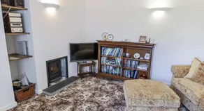 No 1 Vanderhoof Way - Image 2