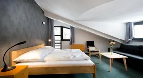 Hotel Bohemia - Image 2