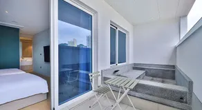 Browndot Signature Hotel - Image 3