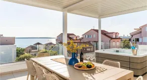Mandre Sunset Luxury Suites - Image 4