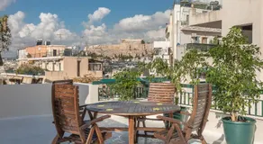 Blue Couple House Athens - Image 5