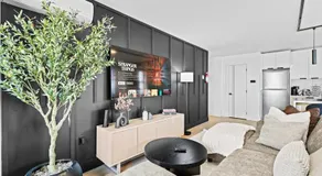 Near NYC & MetLife, Large Apartment, Sleeps 14 - Image 3