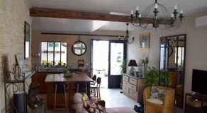 Le Petit Patio - Image 4