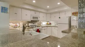 PACIFIC BEACH MANSION - Image 5