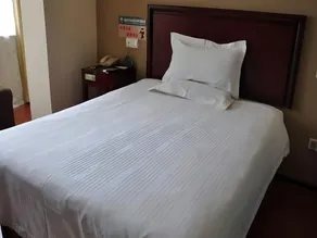 GreenTree Inn Lu Yi County Zi Qi Avenue Branch - Image 3