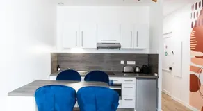 Le Hirvi - cocon zen et épuré à 10min Vieux Lyon - Image 3