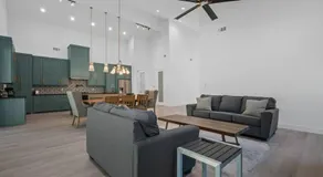 Modern Retreat | 12 min-Oaklawn | BBQ GRILL - Image 3