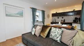 Beautiful Village, dog friendly & private garden - Image 2