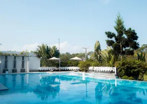 The Emirio Hotel & Cottage - Image 4