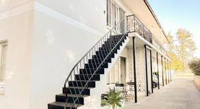 Mi Casa Su Casa - 2BR Sleeps 6 - Free Parking - CBD - Image 5