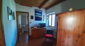 Ca' Marina - Mountain View Terrace & Parking - Image 4