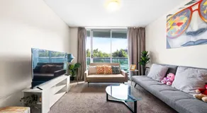 CBD Apt near Town Hall, QVB & Darling Harbour & ICC - Image 2