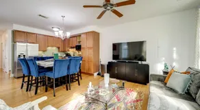 Walk to UC & Hospitals! Cincy Home w/ Patio - Image 3