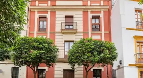 NightInSevilla Bailen free parking - Image 5