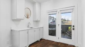 Upscale Home with Patio WALK to 12 South and Belmont - Image 3