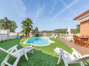 Serene Villa with Pool and Outdoor Dining - Image 3
