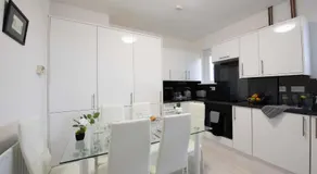 PREMIER - Garfield House - Image 3