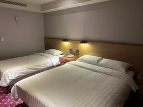 Rich & Free Hotel - Fuzhong 富逸旅趣-板橋府中館 - Image 2