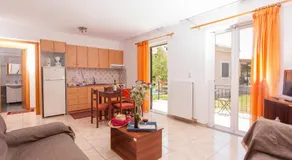 Cozy Apartments in city's suburbs - Image 2