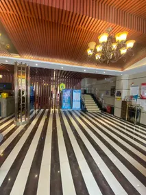 Super 8 Hotel Urumqi Yingbin Road - Image 5