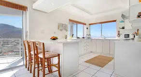 Crow's Nest Fish Hoek Apartment - Image 2