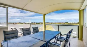 Hindmarsh Island - Linen Included - Waterfront - Luxury - Image 3