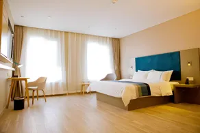 Home Inn Style Harbin West Station University of Technology Xuefu Road Metro Station - Image 2