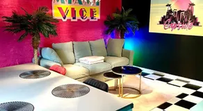 Capsule Miami Vice - Jacuzzi - Billard - Ecran cinéma & Netflix - Ping-Pong - Nintendo & Jeux- - Image 2