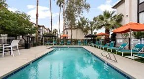 Modern Tempe 2BR Stay for 7 Pools Fitness Center - Image 3