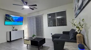 Luxury, Sleek & Modern Vibes! 15 min to Downtown! - Image 5