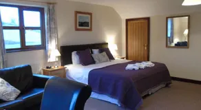 Pwllgwilym B & B - Image 2
