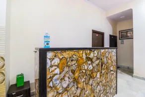 Hotel O Townhouse - Image 2