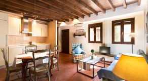 Apartamento Puerta Elvira Centro free parking - Image 3