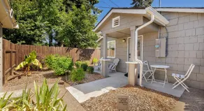 Cozy Casita - Minutes to Autzen & Downtown home - Image 4