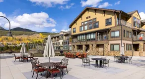 2767 Slopeside condo - Image 2