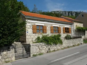 Cozy Holiday Home in Kribalj with Swimming Pool - Image 4