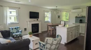 Tranquil Getaway Cottage in Charming, Bethel CT - Image 2
